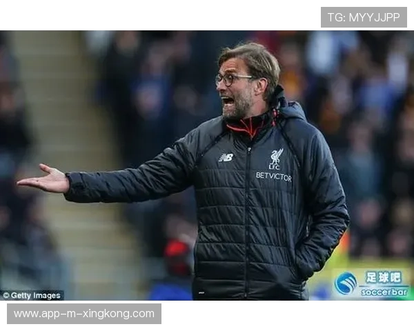 足球豪门在更衣室大吵!队长怒拍桌子 足球豪门在更衣室大吵!队长怒拍桌子